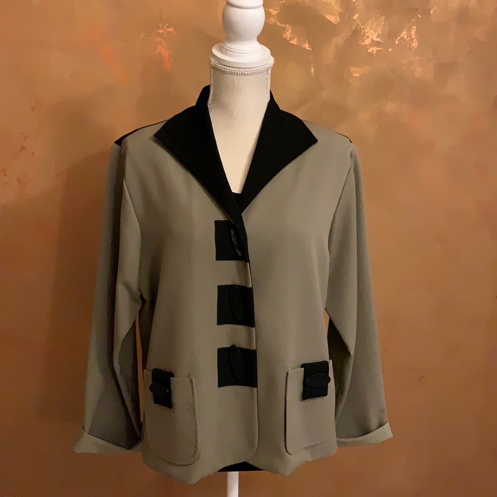 Women’s Suit Jacket